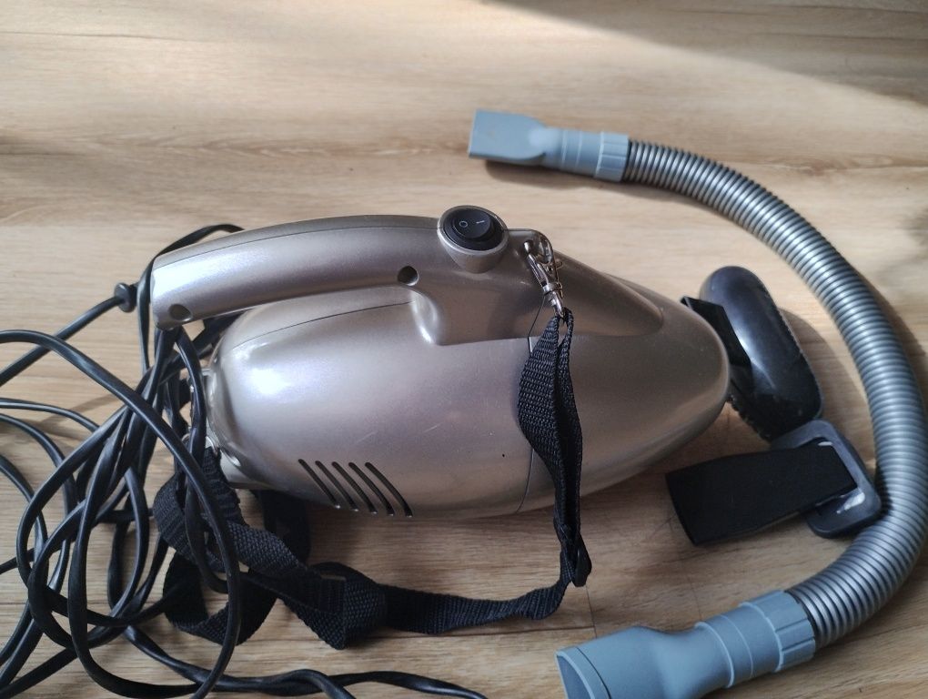 Mały odkurzacz 220 v
