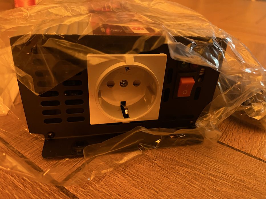 Інвертор, перетворювач напруги luxeon ips-2000S чиста синусоїда. Новий