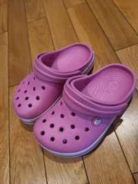 Crocs J1 Malinowe Japonki Under Armour