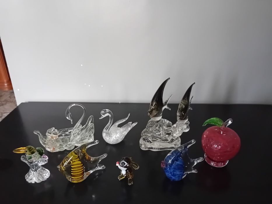 Zestaw szklanych figurek