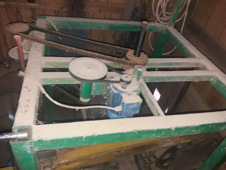 Верстат стрічковий