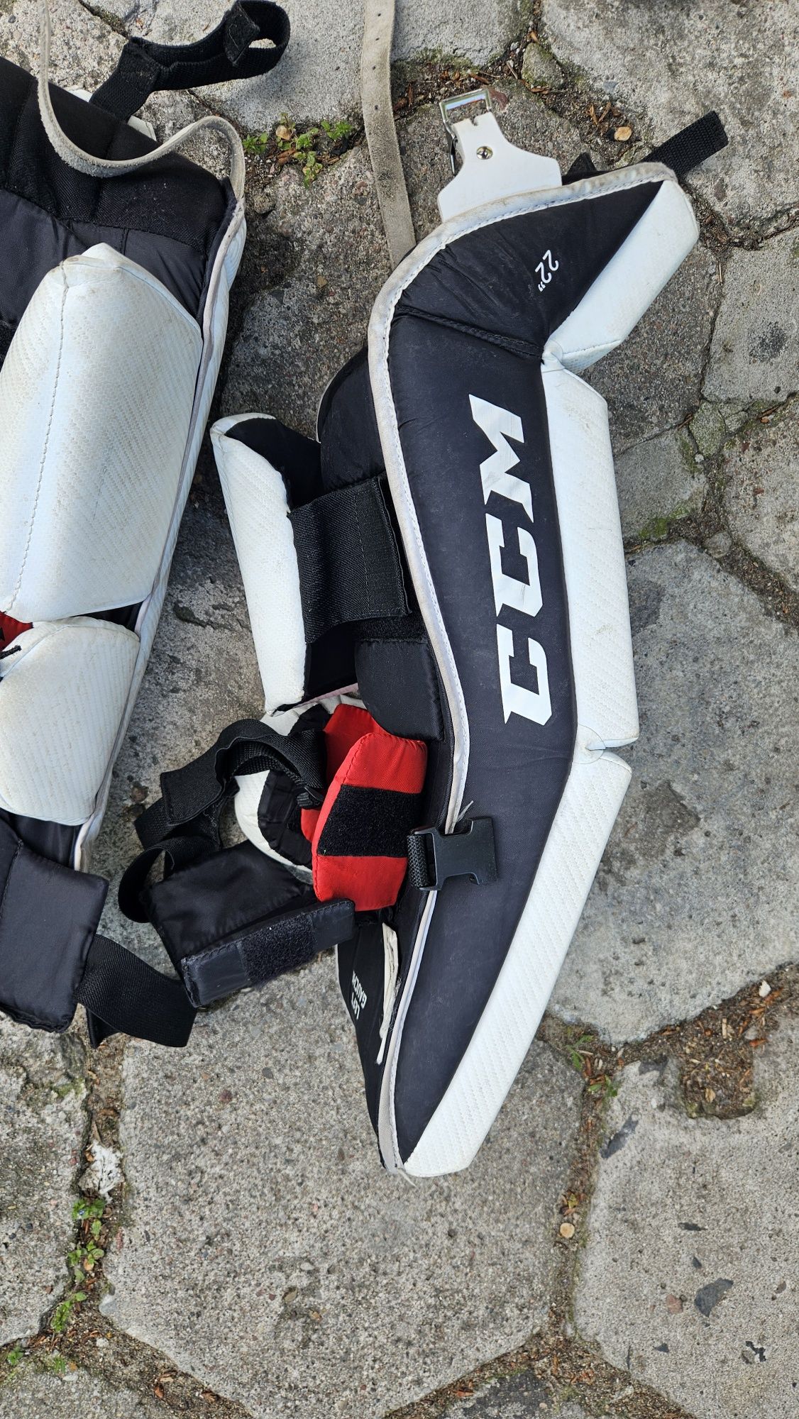 Parkany hokejowe dla dziecka CCM Hockey youth 22 cale od 100cm wzrostu