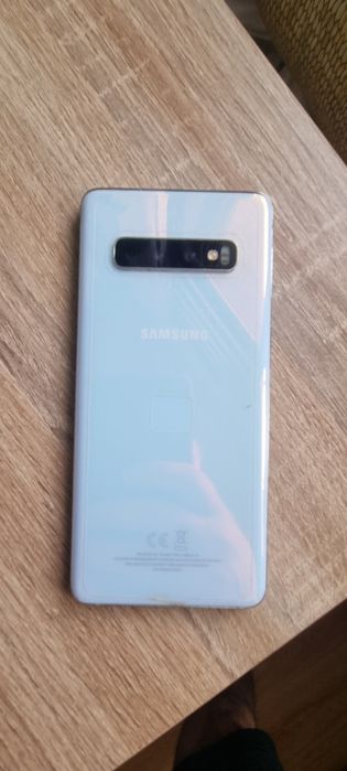 Telefon Samsung S10 ładowarka,etui.