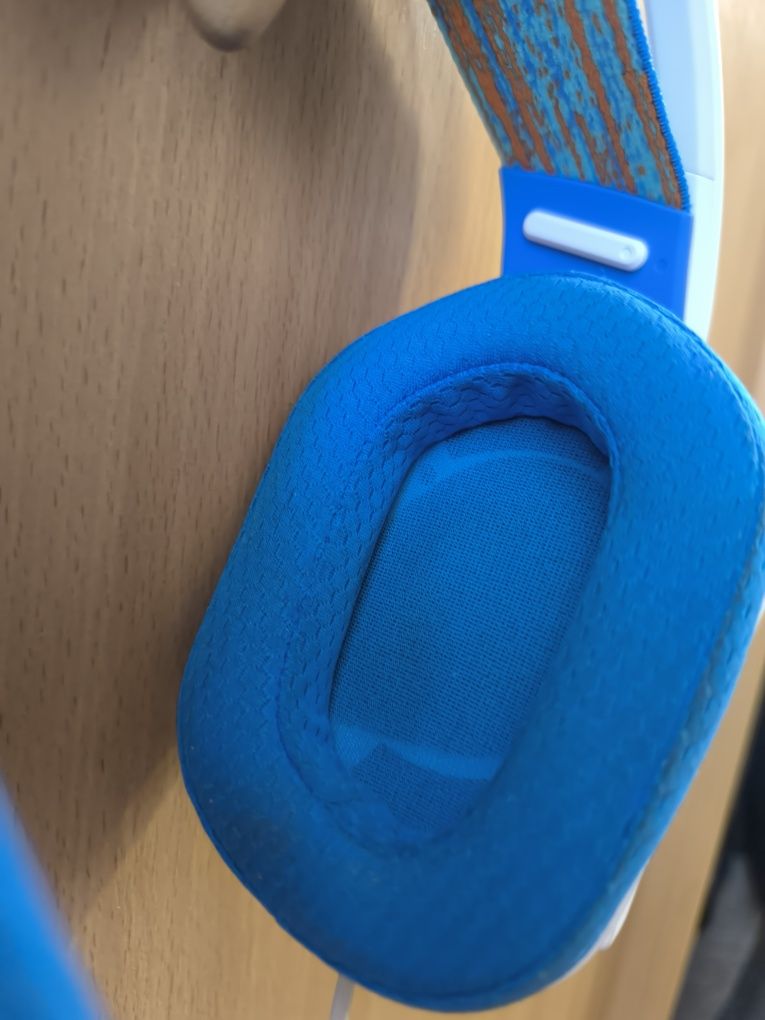 Logitech G335 Навушники