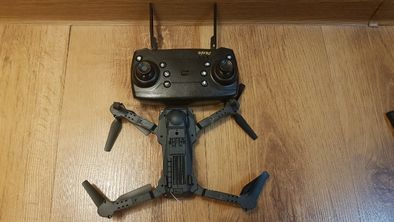 Dron Eachine E58, idealny dron do nauki dla początkujących