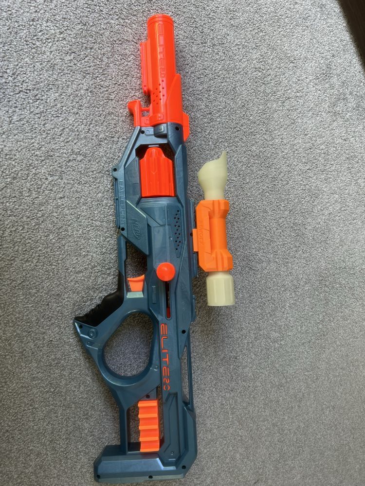 Nerf Eaglepoint Elite 2.0 z customowym fuerescencyjnym celownikiem!