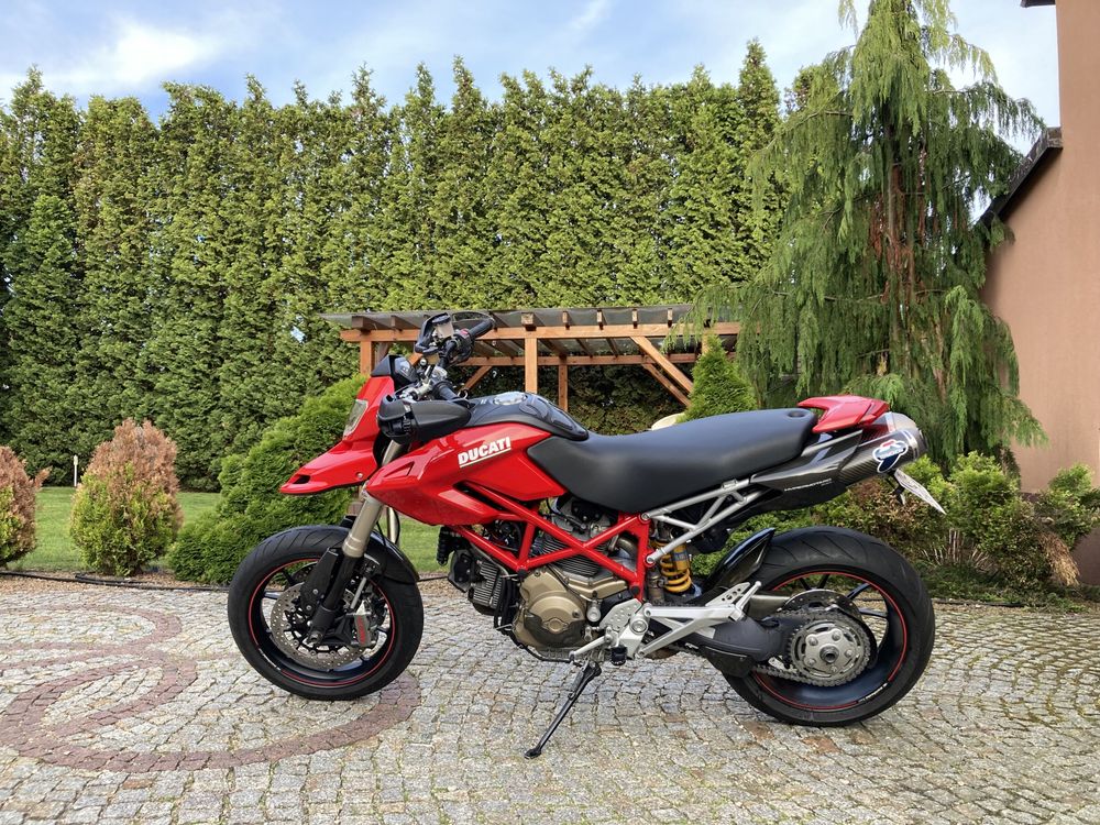 Ducati Hypermotard 1100S