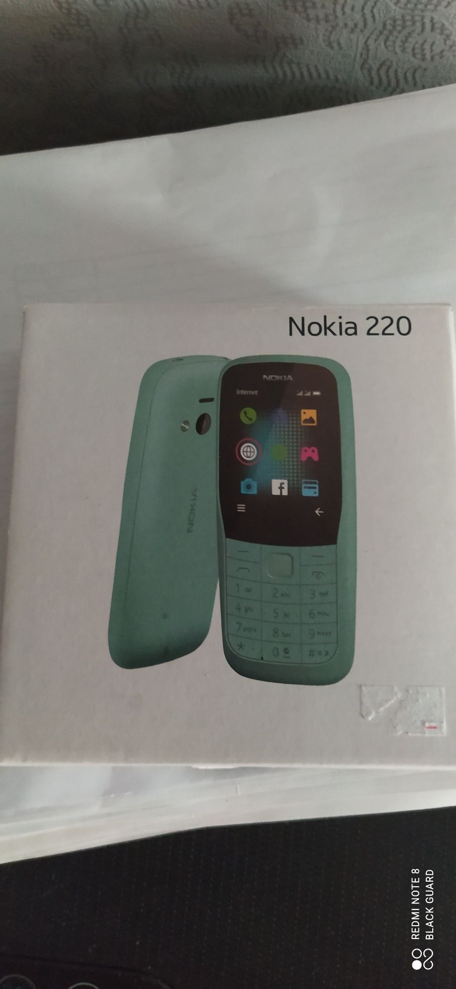 Продам телефон Nokia 220