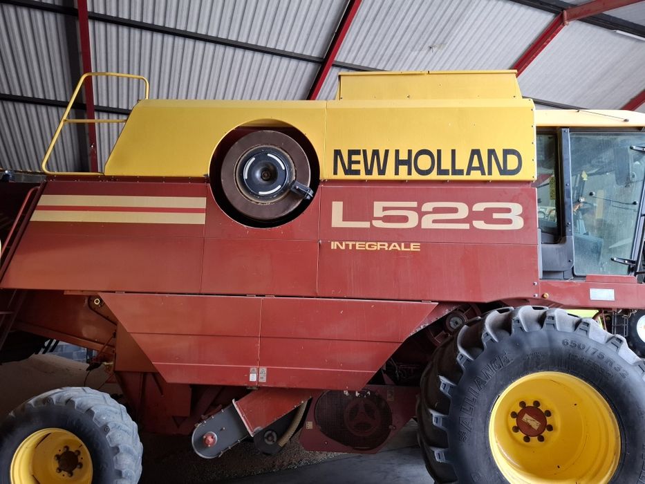 New holland laverda l 523 rok 2000 heder 5.4 6.0.9.7.3.8.9.5.4
