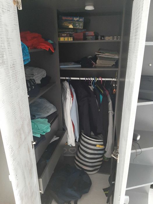 Szafa z garderobą plus łóżko