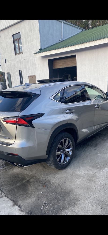 Продам срочно Lexus nx 200 t торг