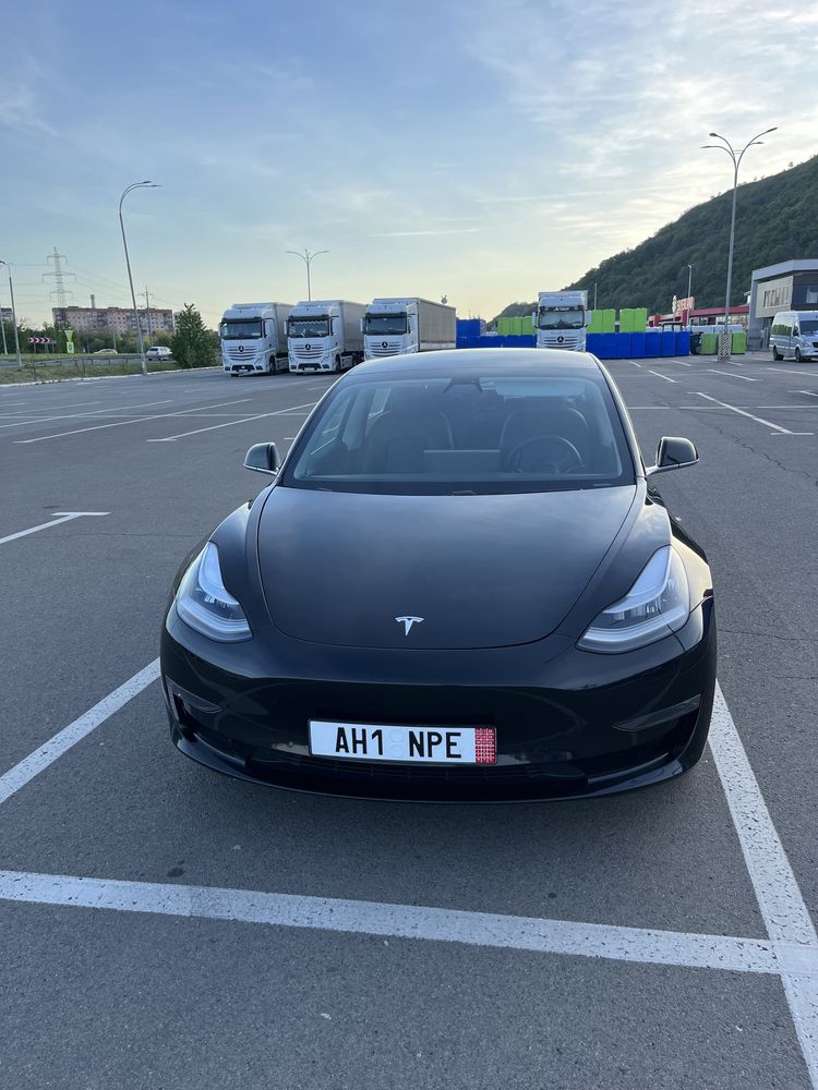 Tesla Model 3 Long Range Dual Motor