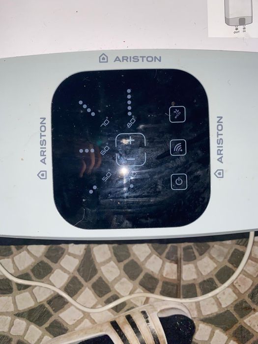 Termoacumulador ariston 100L