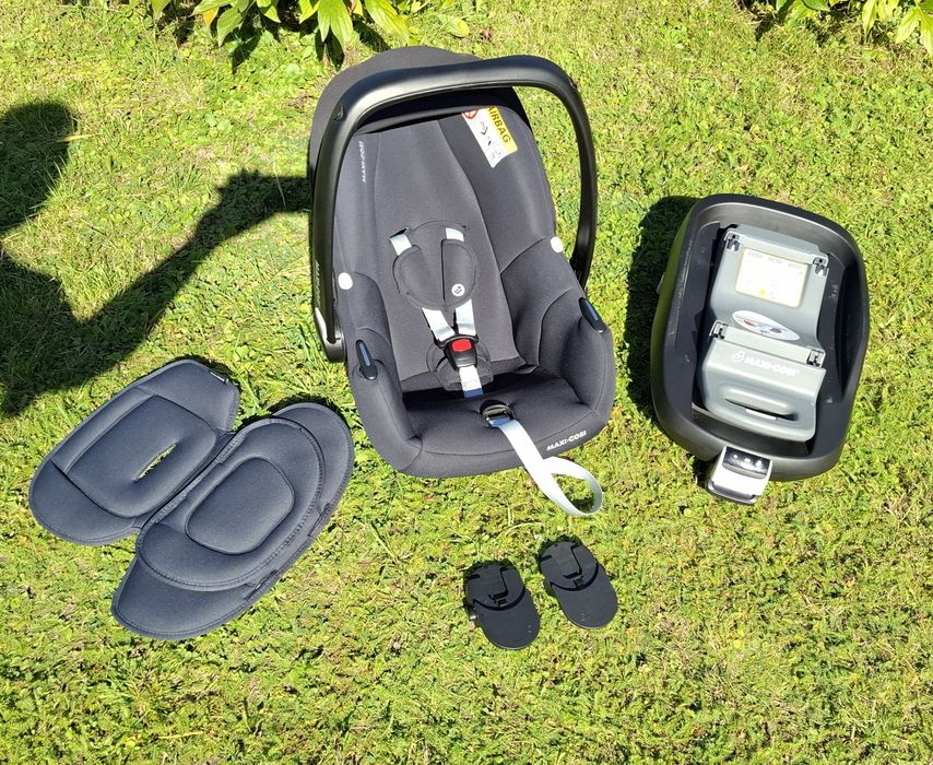 Maxi Cosi Fotelik CabrioFix I-size z Baza FamilyFix 3
