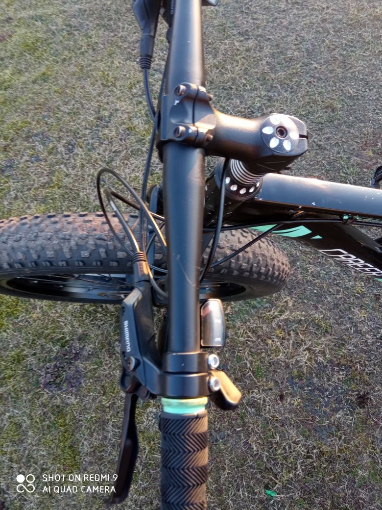 Rower górski Fat Bike

26" career fatbike