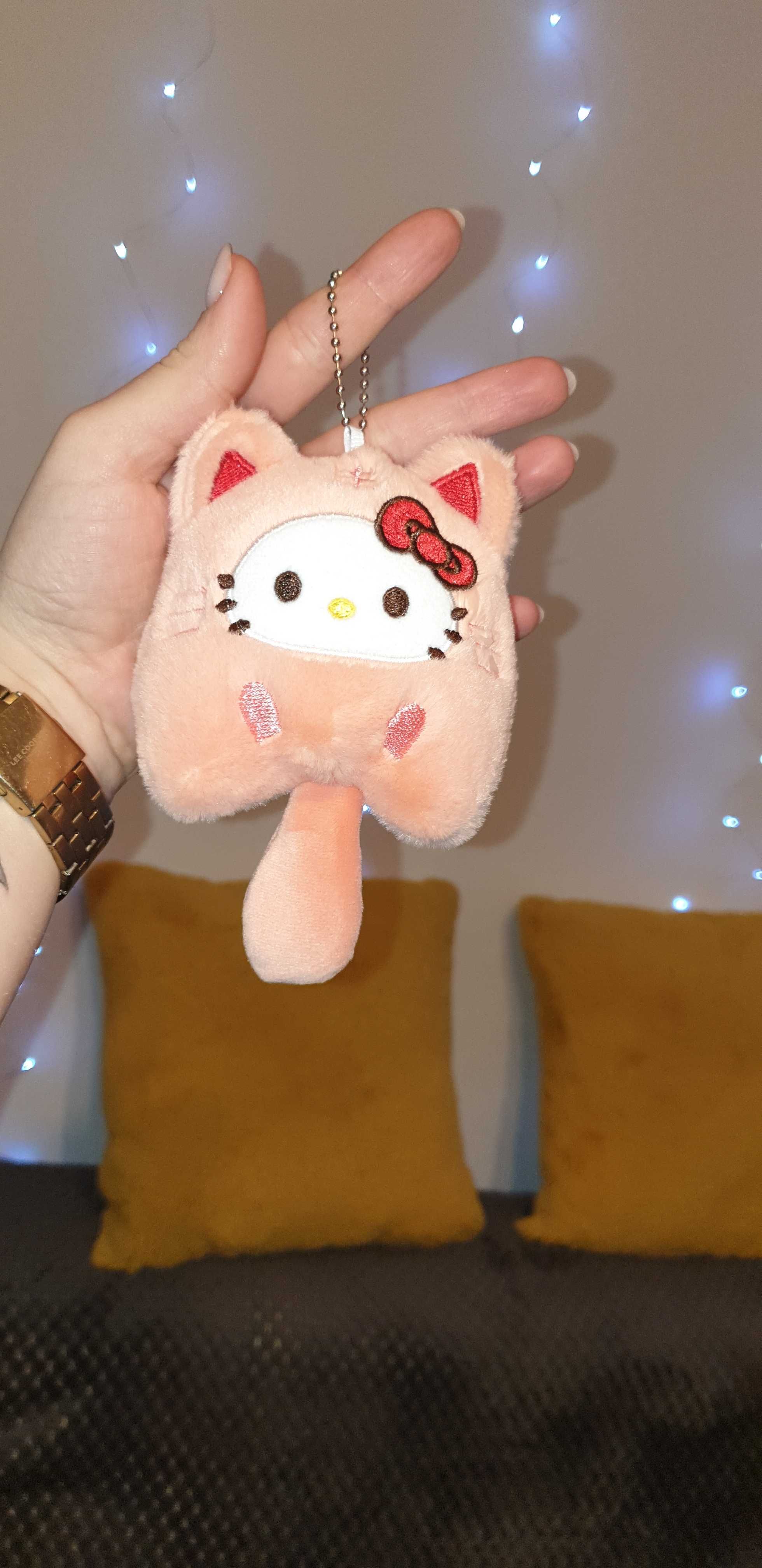 Pluszowy brelok do kluczy Hello Kitty