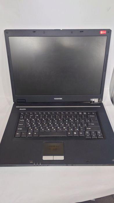 TOSHIBA Satellite L30-134 Ноутбук!