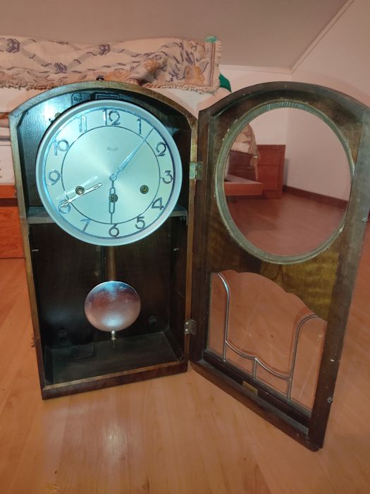 Relógio de parede antigo