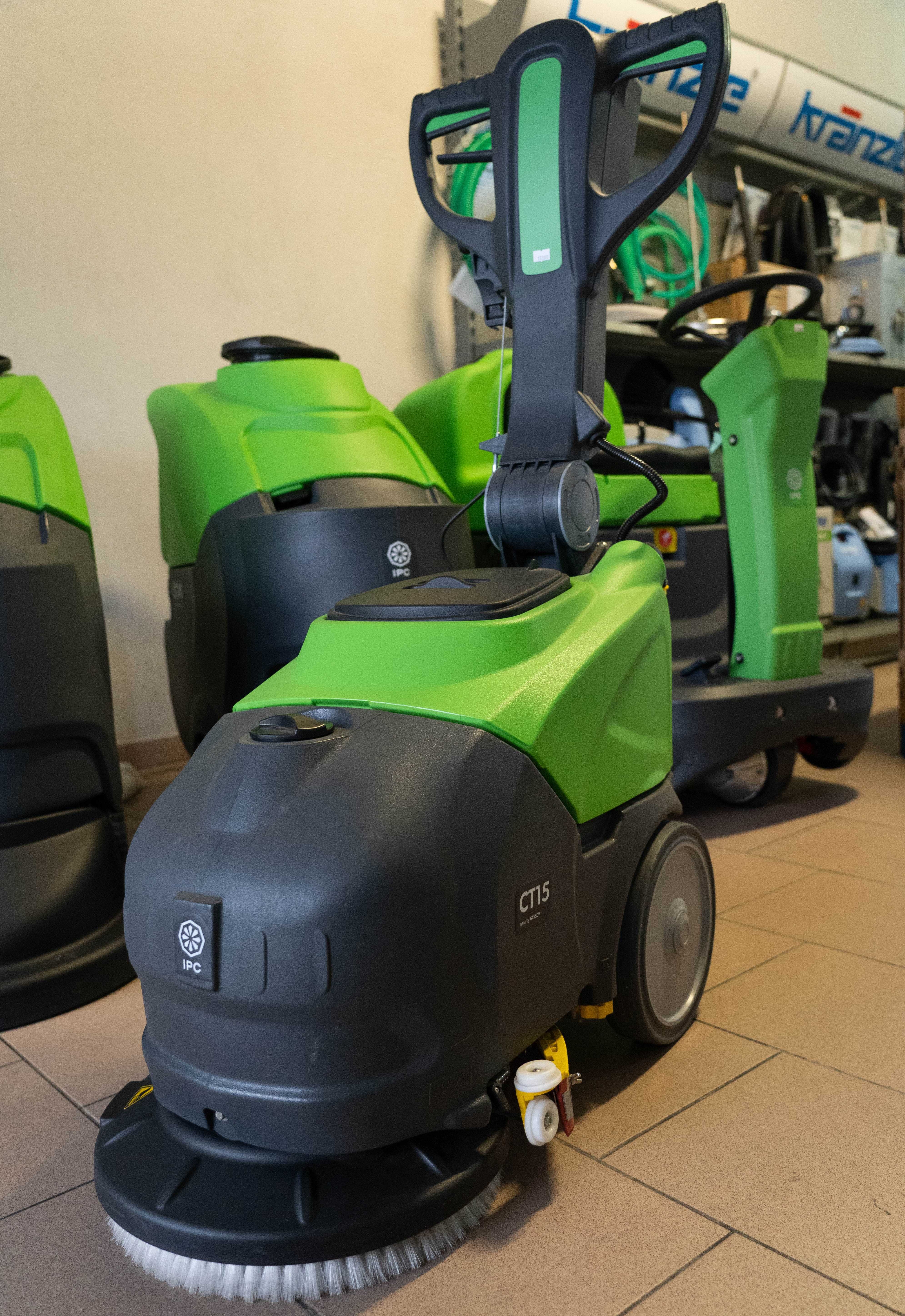 Szorowarka, zmywarka do posadzek IPC model CT15 B35