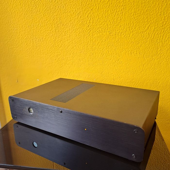 Amplificador Atoll AM100