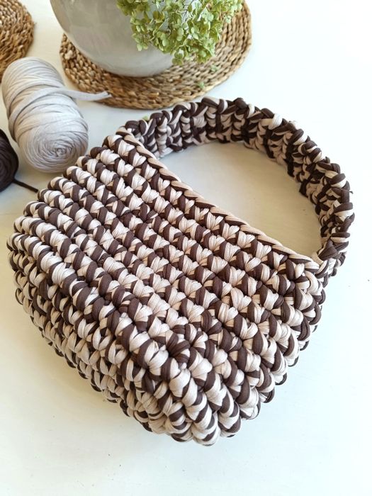 Torebka Lili z przędzy bawełnianej t-shirt yarn