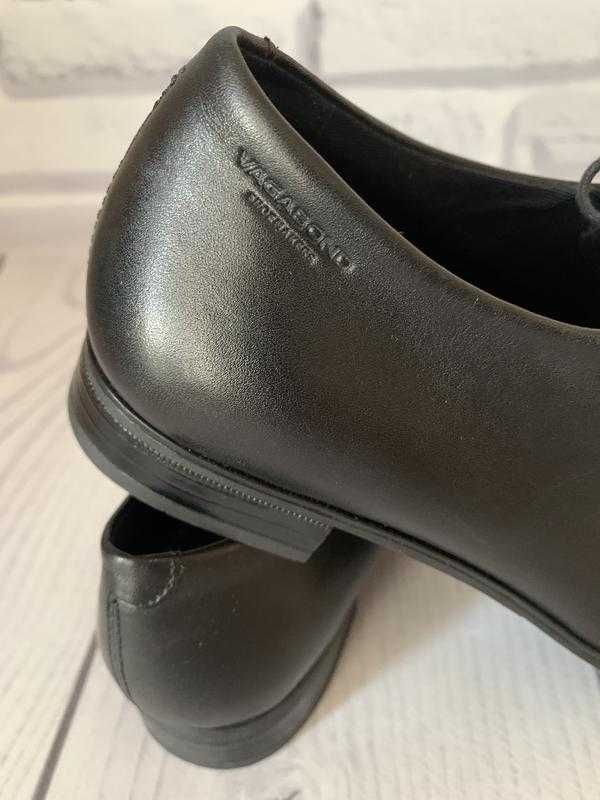 Новые туфли дерби шикарного качества от бренда vagabond размер 36