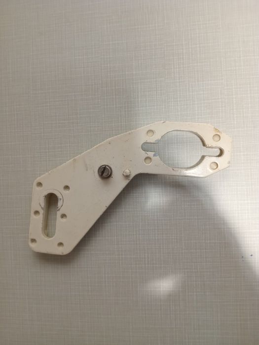 Запчасти швейных машин и оверлоков.