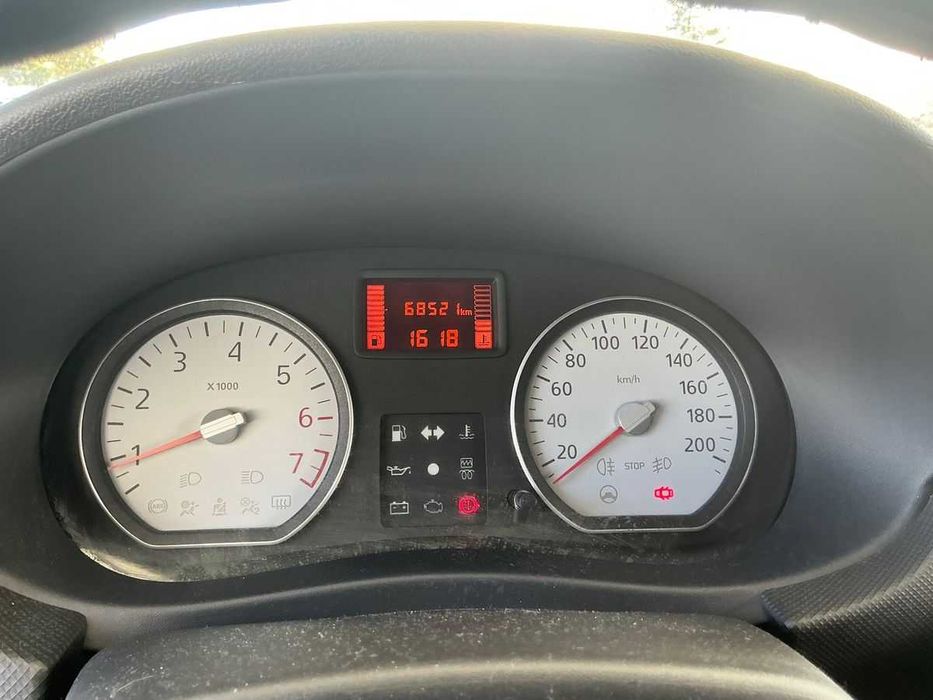 Dacia Sandero 1.2 Laureate - 2010 - 68.521KM