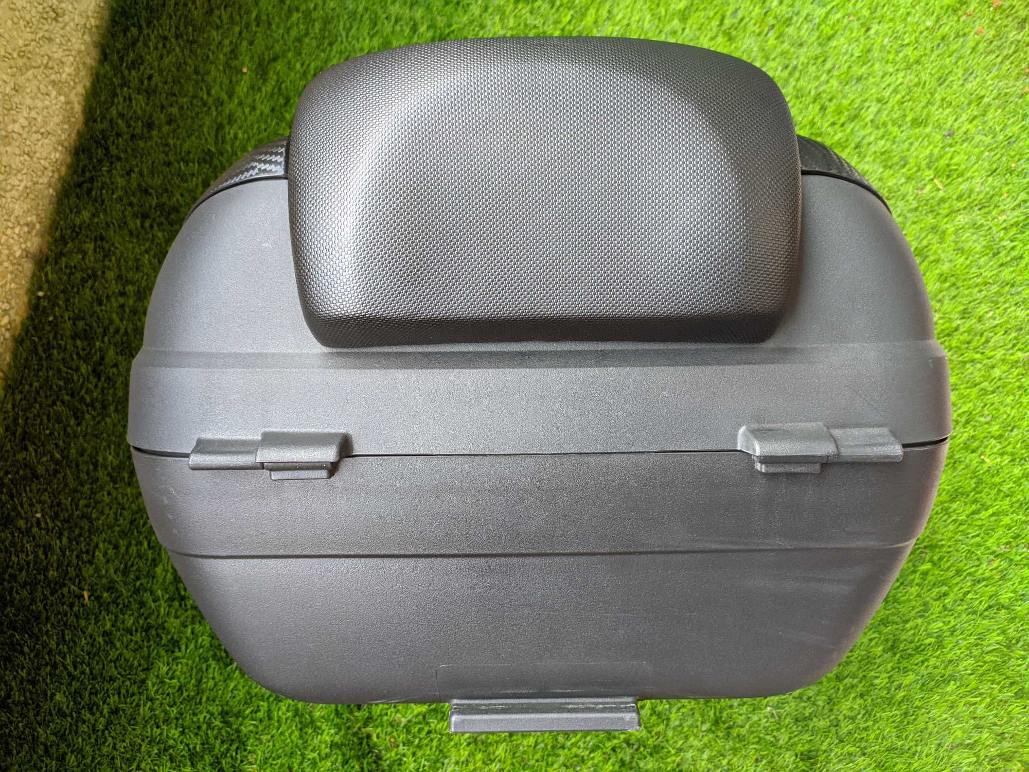 Baú de Moto SHAD SH34 com Forro Personalizado - Quase Novo