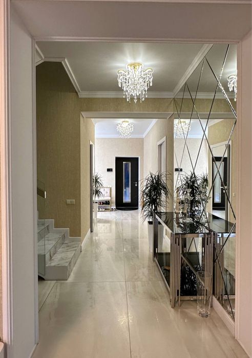 Продаж ексклюзивного будинку з ремонтом в Лісовій Бучі