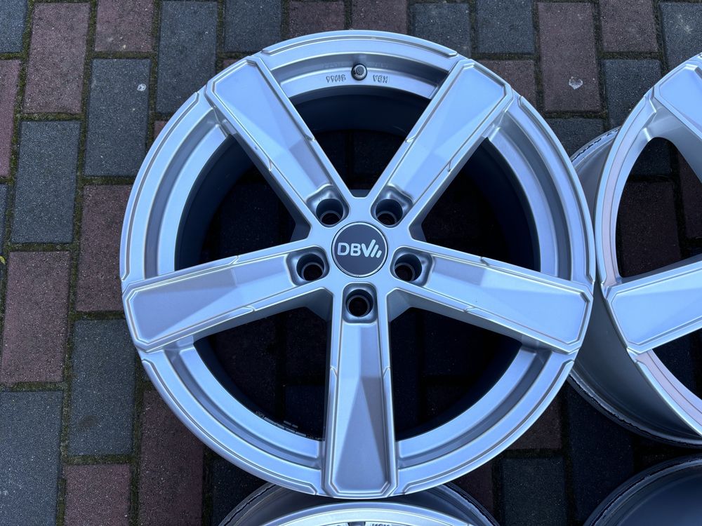 Felgi DBV 5x112 8Jx18 ET30 czujniki VW Seat Skoda Audi Mercedes