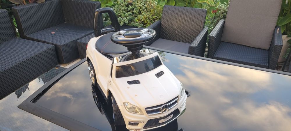 Autko do odpychania się