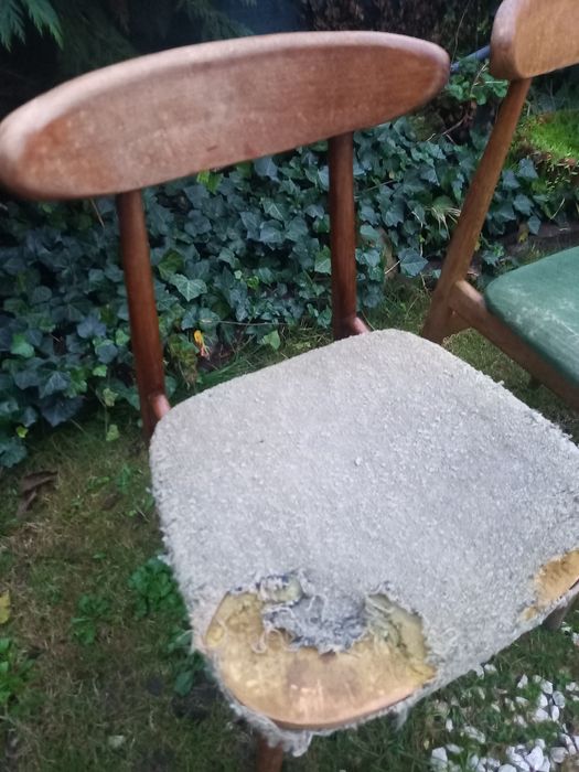 Rezerwacja Krzesła Hałas A 5908 krzesło prl