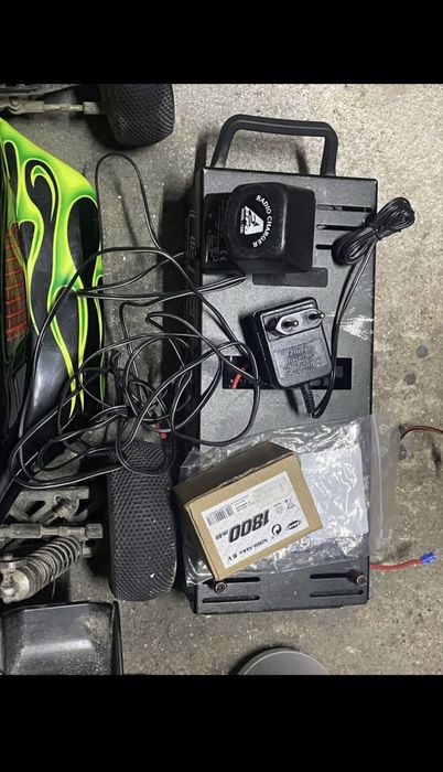 Carro tele comandado a gasolina