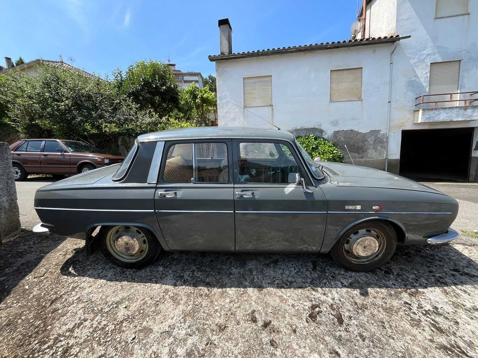 Renault 10 viatura classica