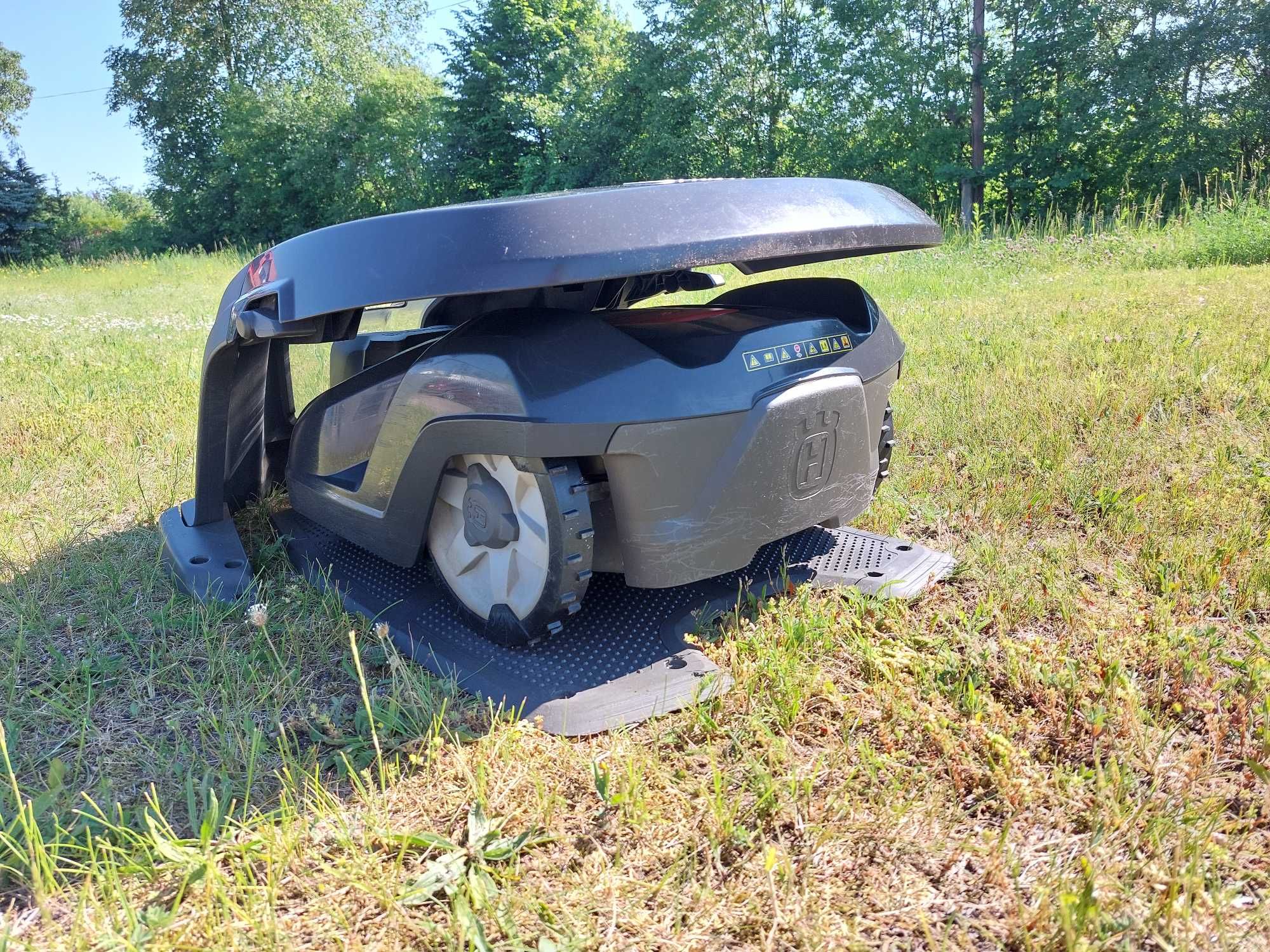 Robot koszący - automower Husqvarna 420. Kosiarka