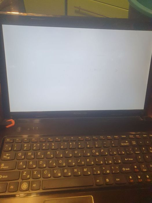 Lenovo  ноутбук g570 на запчасти