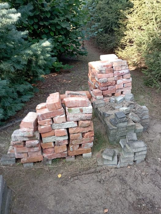 Cegła i krawężniki