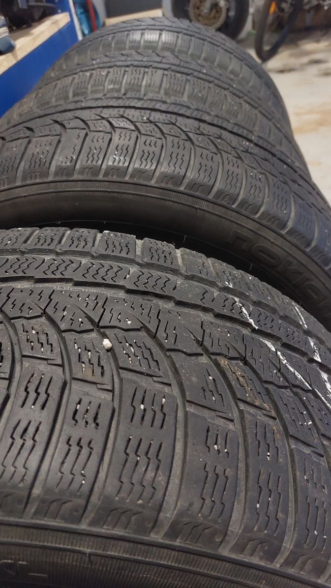 Opony zimowe nokian 245/45 R18