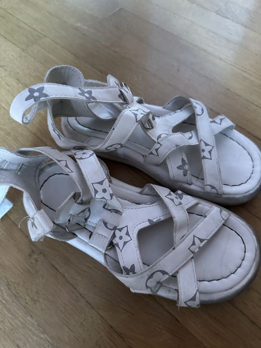 Босоножки дитячі