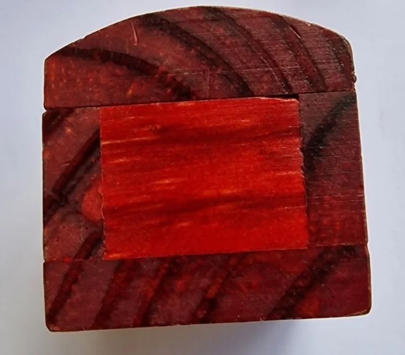 Caixa de Madeira Maciça Artesanal "Signo Leão" Vintage