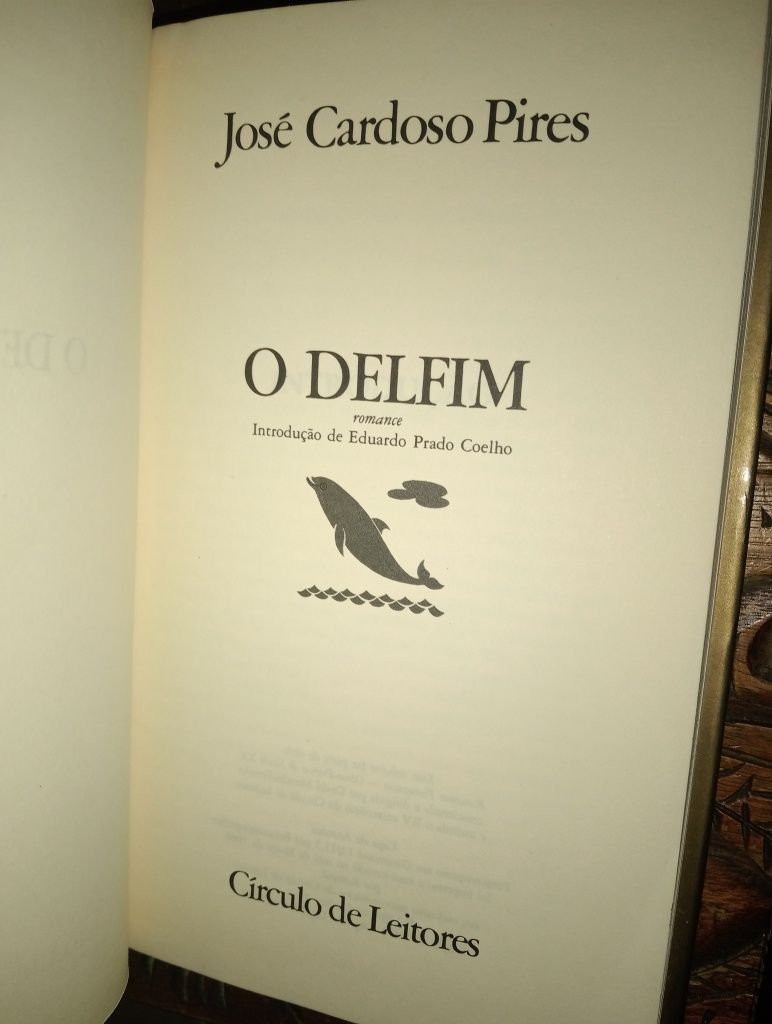 O Delfim,O mistério da estrada de Sintra, Outros Contos 3 livros