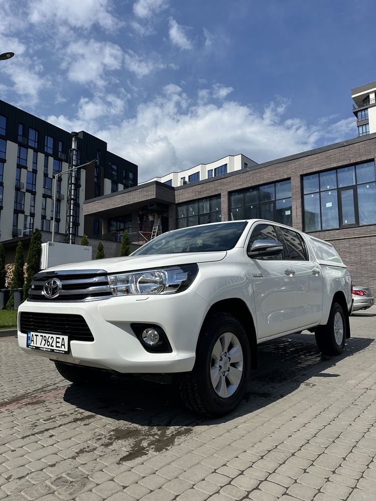 Toyota Hilux 2.4 2016р