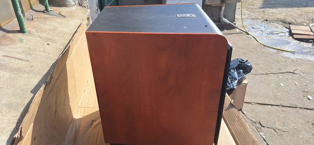 Skrzynia  JBL pod głosnki 30 cm