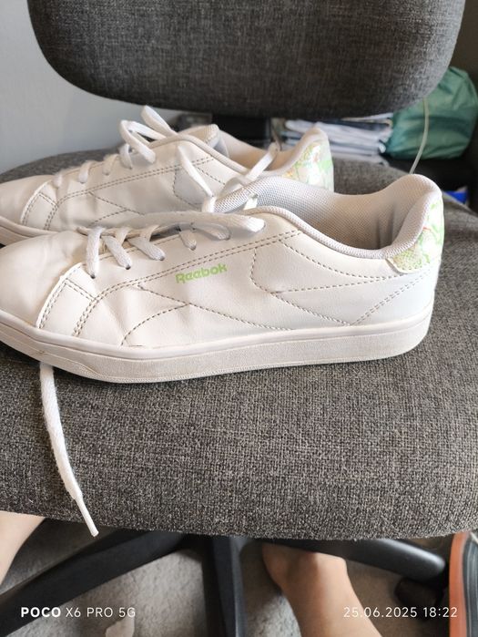 Reebok  rozmiar 37