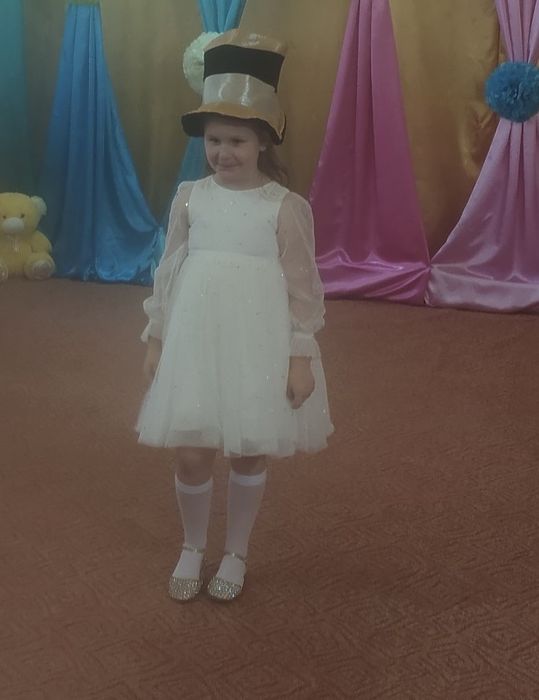 Святкова сукня , сукня для дівчинки