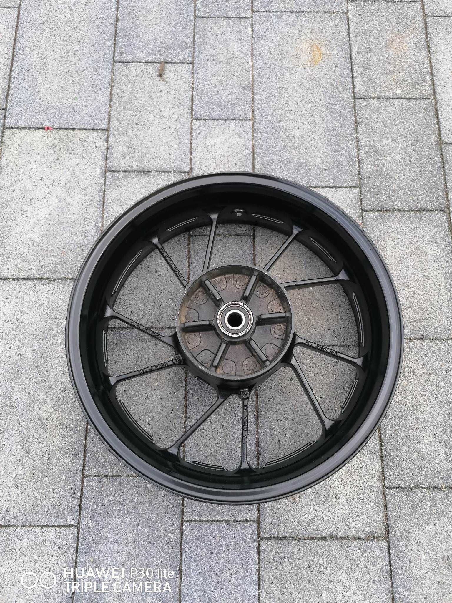 Prostowanie lag, felg, półek oraz serwis motocykli