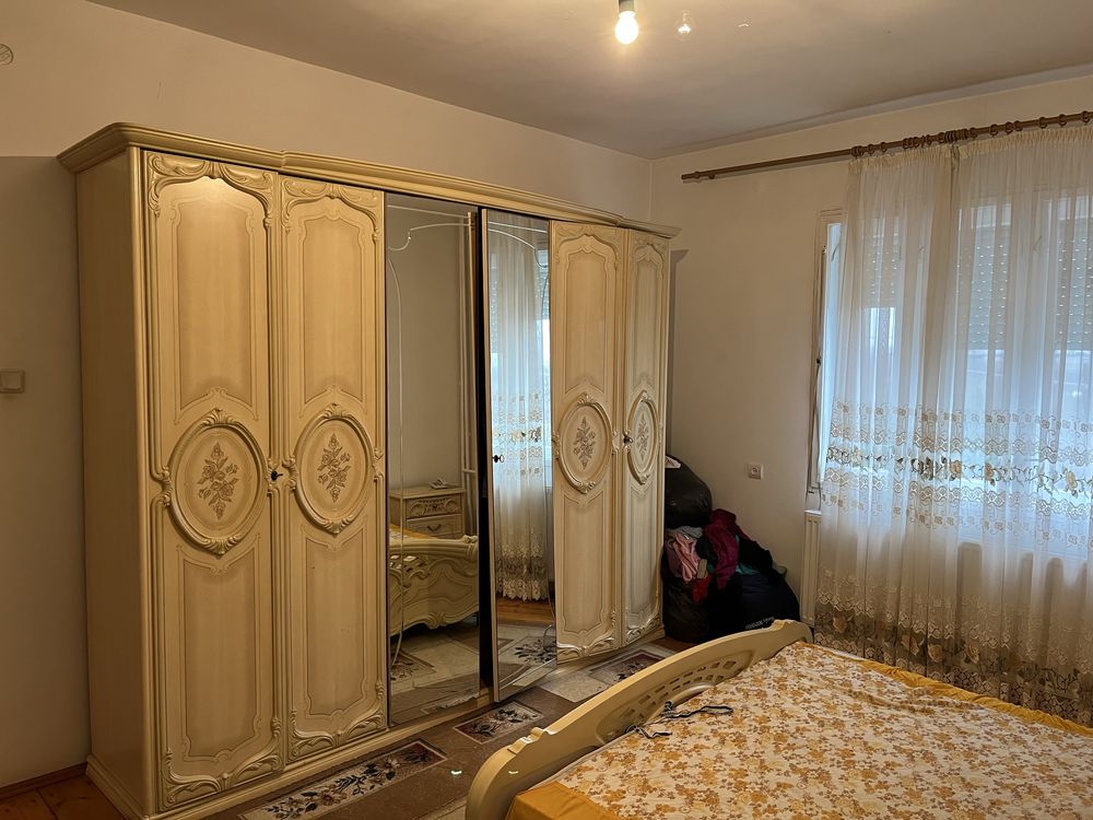 Дім 342 м2 ділянка 10 сотин Берегово Виноградна
