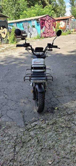 Аренда електроскутера AIMA (глово/болт)