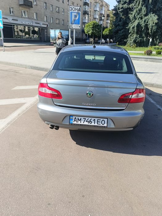 Продаж машини шкода